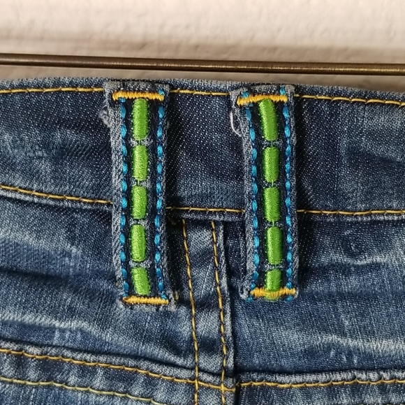 EUC🔥 COOGI denim capris - Picture 5 of 8